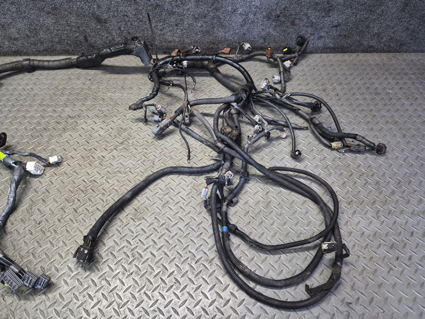 1996-1997 Lexus FZJ80L LX450 4.5L 1FZFE Engine Wire Wiring Harness 82121-60343