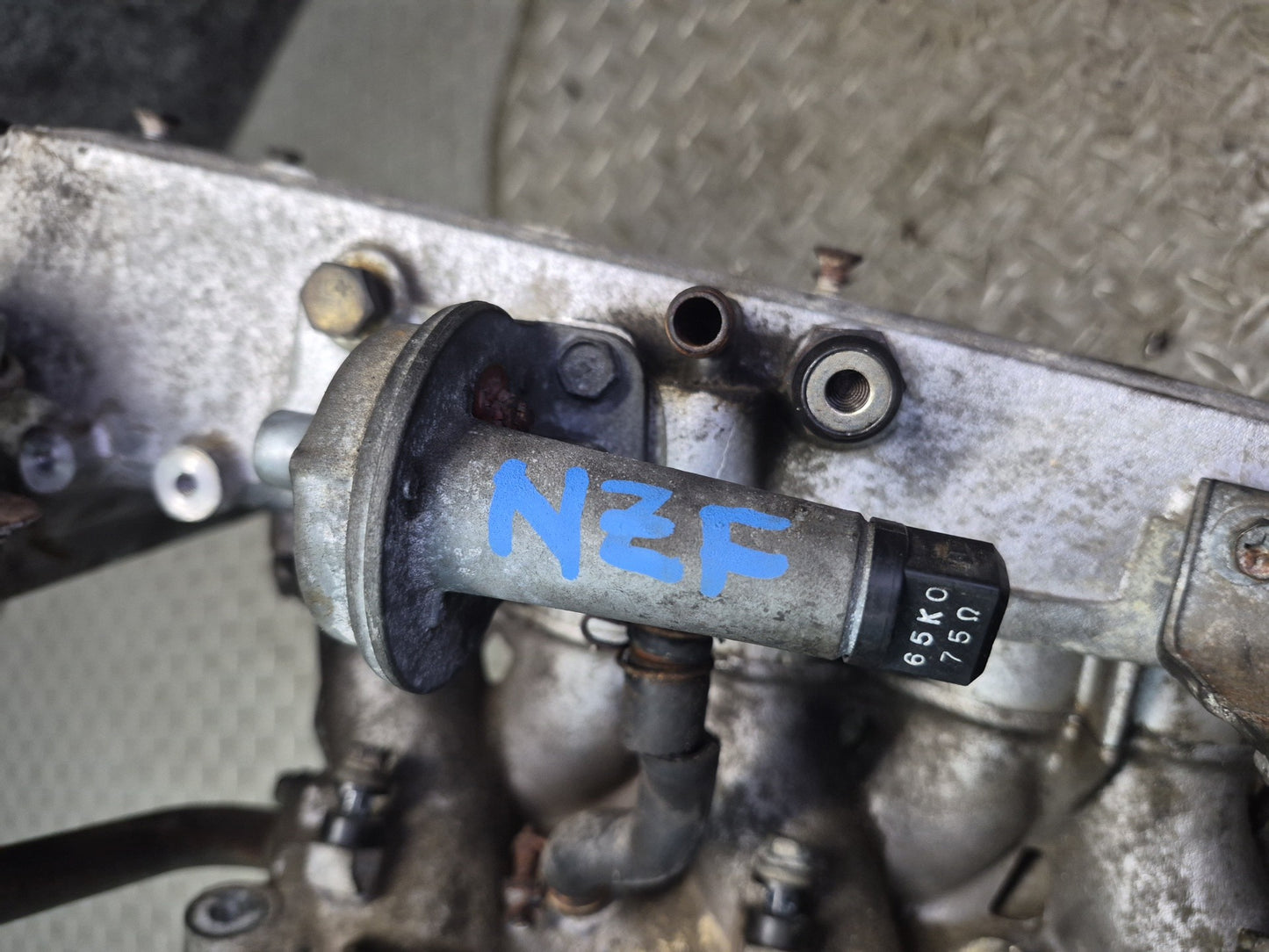 84-86 Nissan Z31 300ZX VG30E NON Turbo Upper Engine Motor Intake Manifold OEM