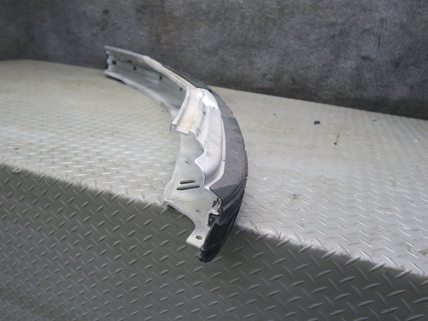 01-06 BMW E46 330ci Front Bumper Impact Reinforcement Bar 8195300 OEM