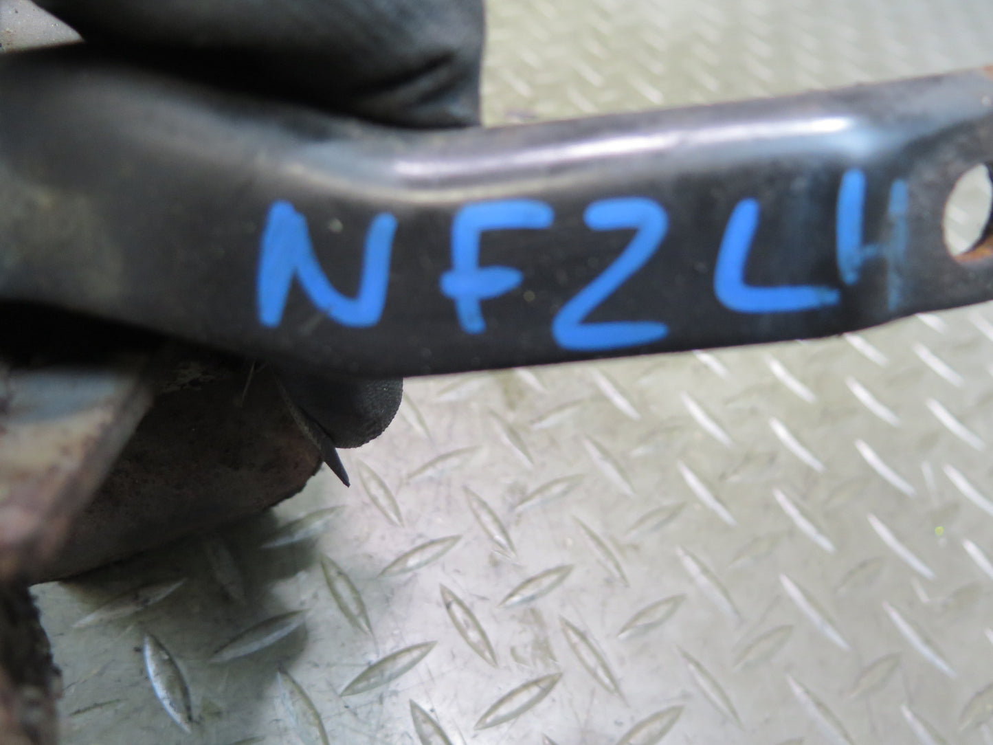 84-86 Nissan Z31 300ZX VG30E NA Set of 2 Engine Motor Mount Support OEM