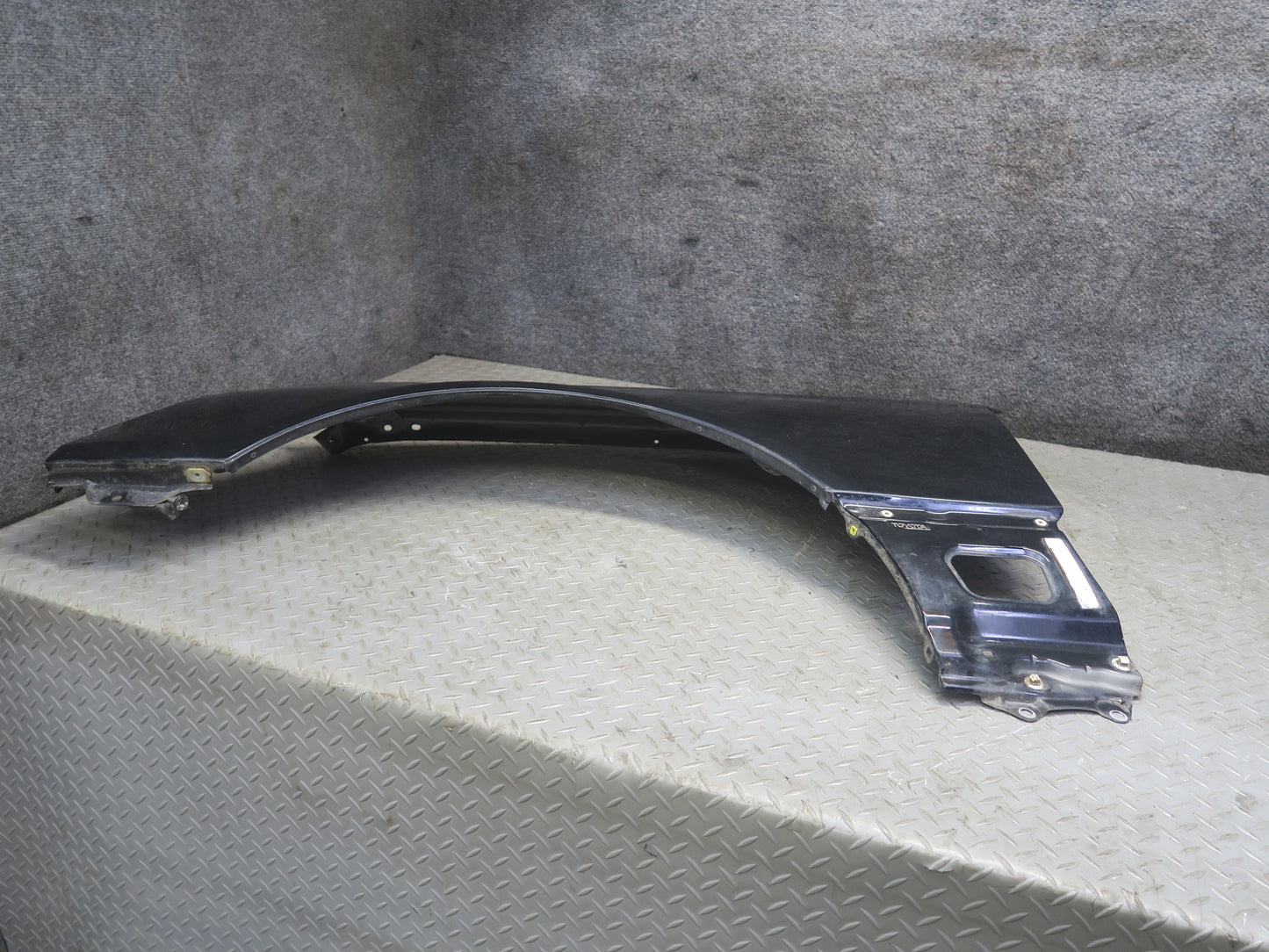 01-03 Lexus UCF30L LS430 Front Left Fender Shell Panel Cover Black OEM