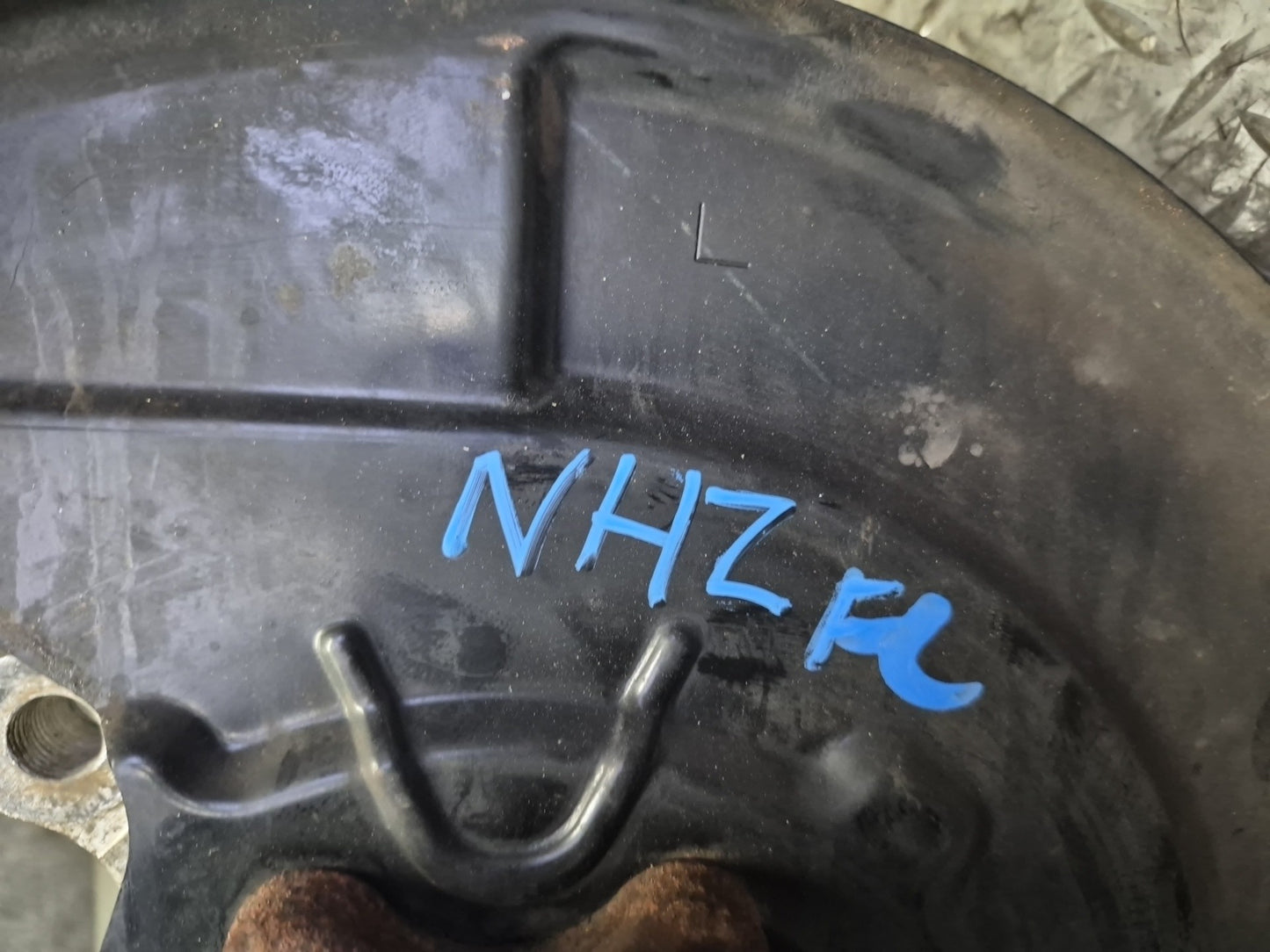 13-20 Nissan Z34 370Z Front Left Spindle Knuckle Wheel Hub Bearing 72K Miles OEM