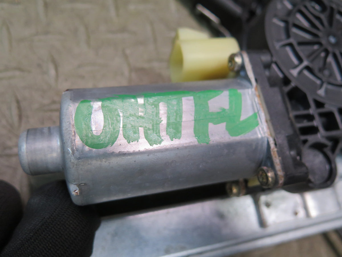 2003-2009 Hummer H2 Front Left Door Window Regulator W/ Motor