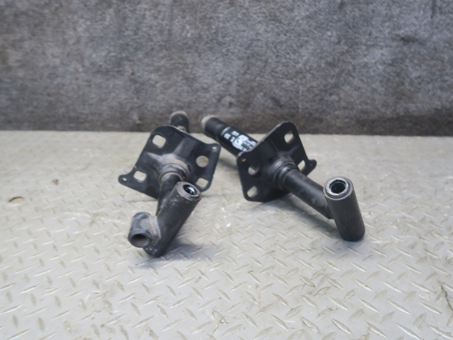 97-03 BMW E39 540i Front Radiator Core Support Panel Reinforcement Shock Set OEM