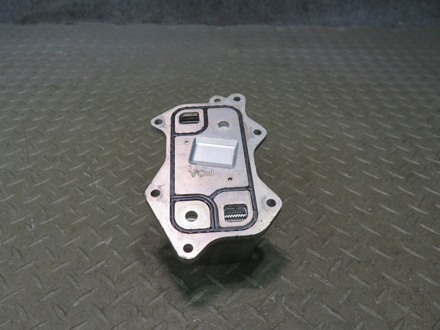 2017-2023 Alfa Romeo Stelvio Engine Motor Oil Cooler 50054024