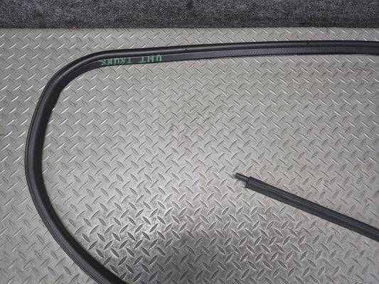 2003-2009 Hummer H2 Rear Trunk Tailgate Lift Gate Weather Strip Rubber Seal