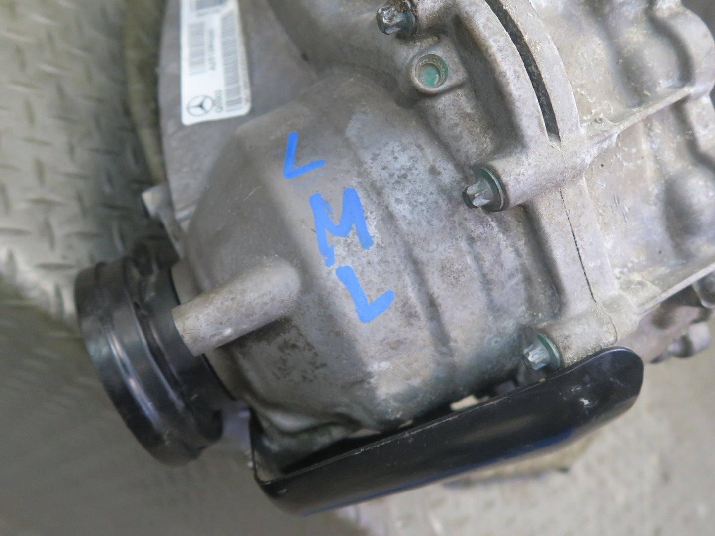 2012-2015 Mercedes W166 ML63 AMG Transfer Case 2512802200