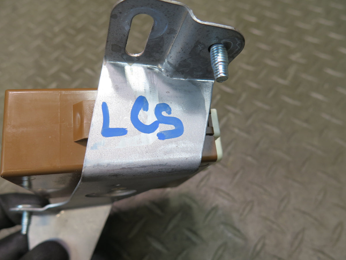 08-16 Lexus UVF46L LS600h Parking Brake Control Module 89050-50020 OEM