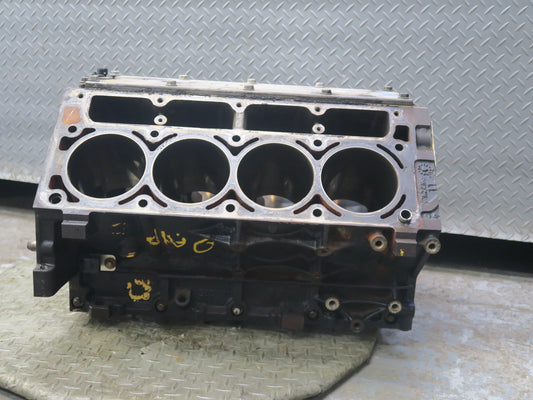 2003-2007 Hummer H2 6.0L LQ4 Engine Motor Block w Oil Stick