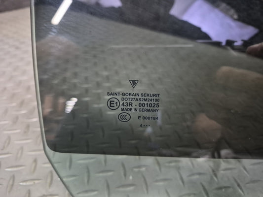 2005-2012 Porsche Boxster 987 Front Right Pass Side Door Glass Window