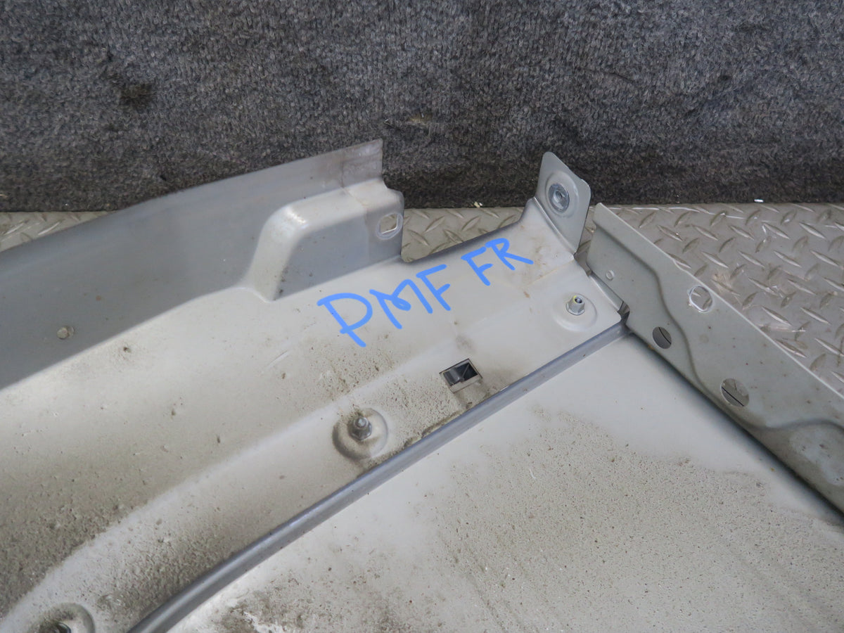 2015-2025 Porsche Macan Front Right Side Fender Shell Panel Cover Gray