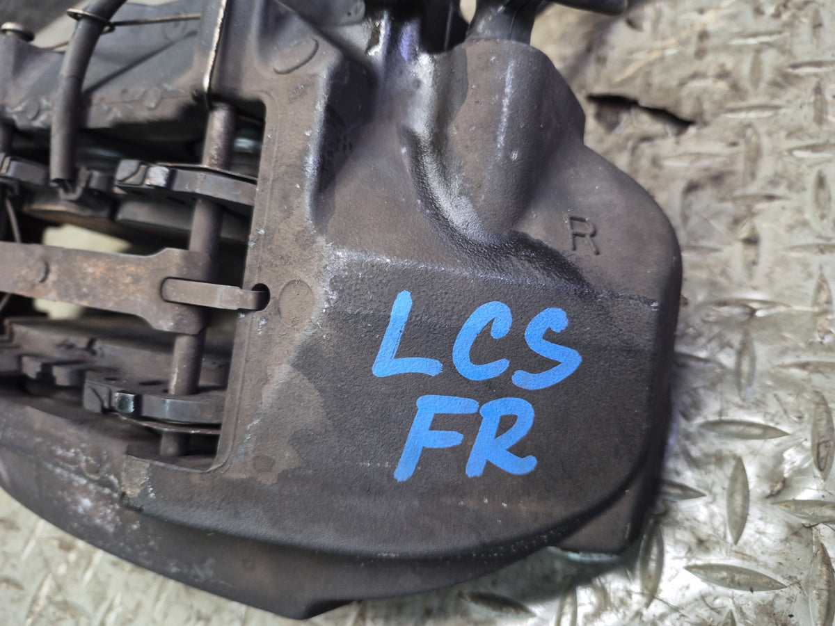08-16 Lexus UVF46L LS600h LS460 AWD Front Left & Right Brake Caliper Set OEM