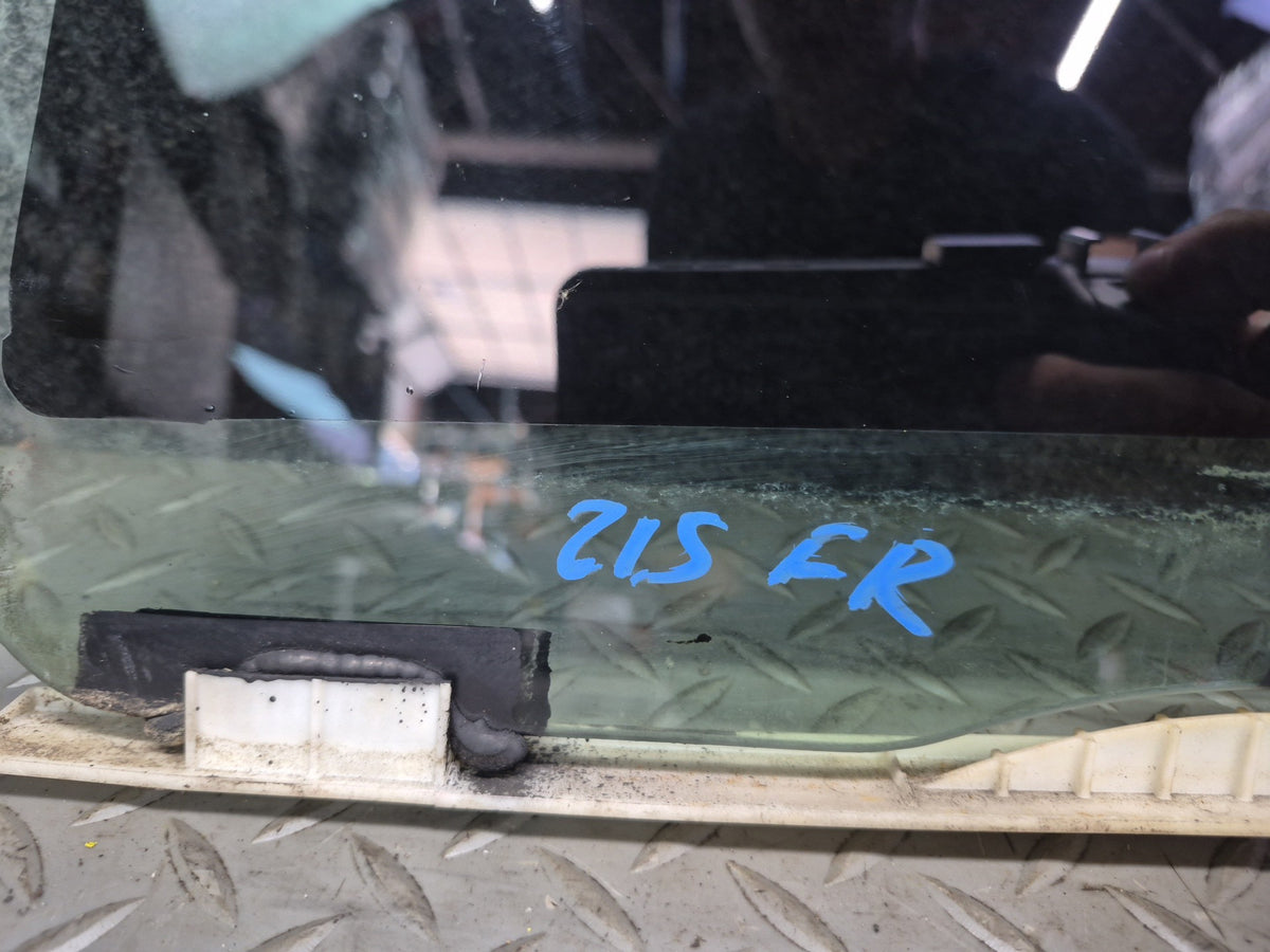 04-05 Lexus JCE10L IS300 Front Right Passenger Door Glass Window Tinted OEM
