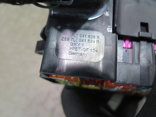2010-2016 Porsche Panamera 970 Left Cabin Fuse Relay Box Module 7L0941828B