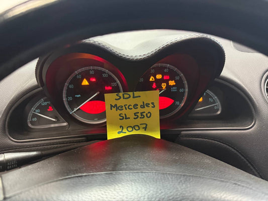 07-08 Mercedes R230 SL550 Instrument Cluster Gauge Speedometer Damaged
