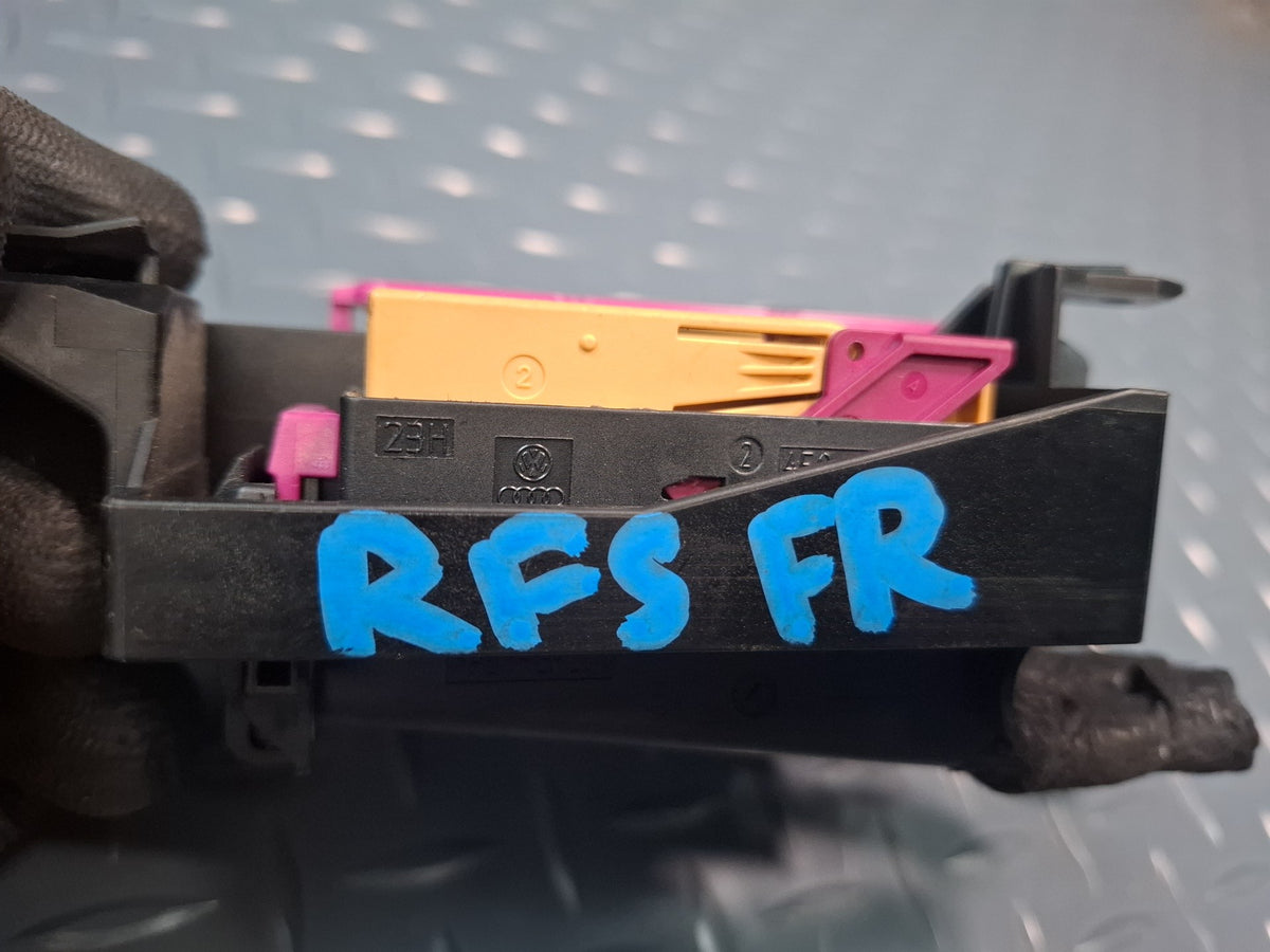 13-16 Audi 8F7 A5 S5 RS5 Dash Front Right Fuse Relay Box OEM