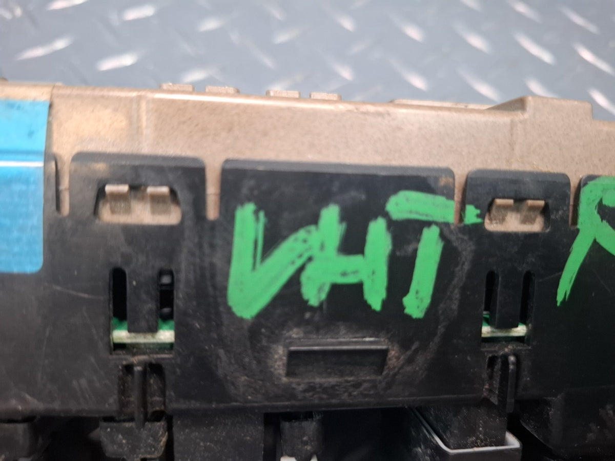 2005-2007 Hummer H2 Front Left Door Master Power Window Mirror Switch 15883319