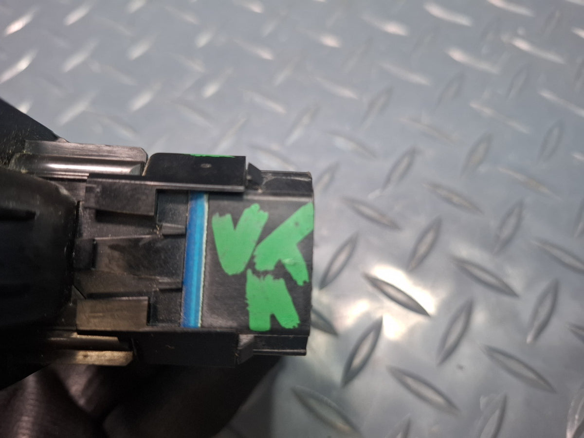 2003-2007 Hummer H2 Rear Right Side Door Window Control Switch 15093146