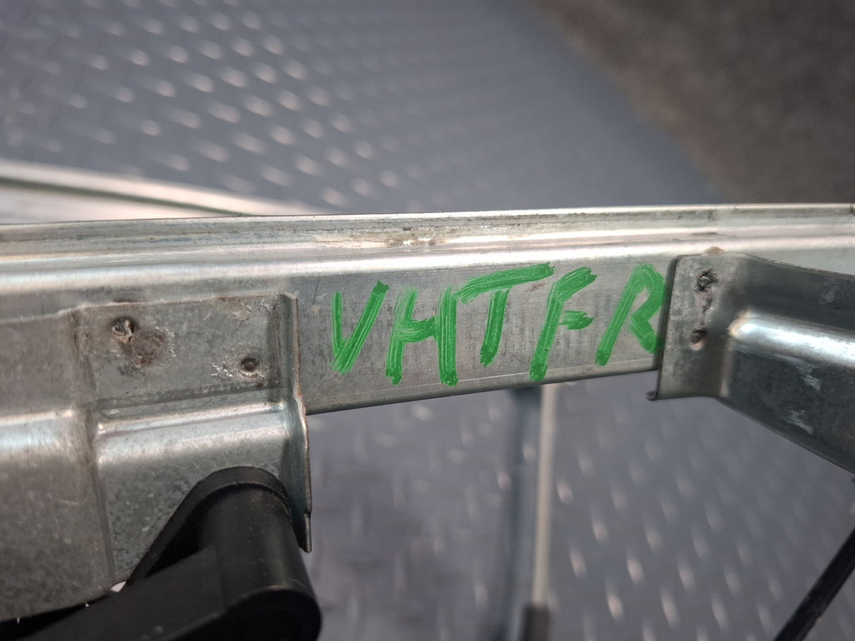 2003-2009 Hummer H2 Front Right Side Door Window Regulator W/ Motor
