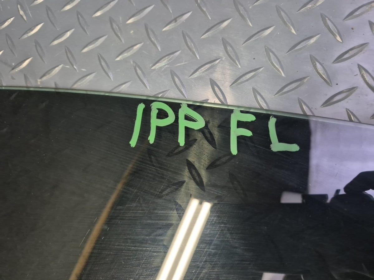 2010-2016 Porsche Panamera 970 Front Left Door Glass Window 97054251103