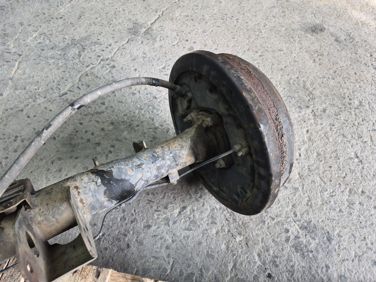 94-95 Toyota Hiace KZH106W 1KZTE A/T Rear Axle w Differential 4.1 Ratio Assy OEM