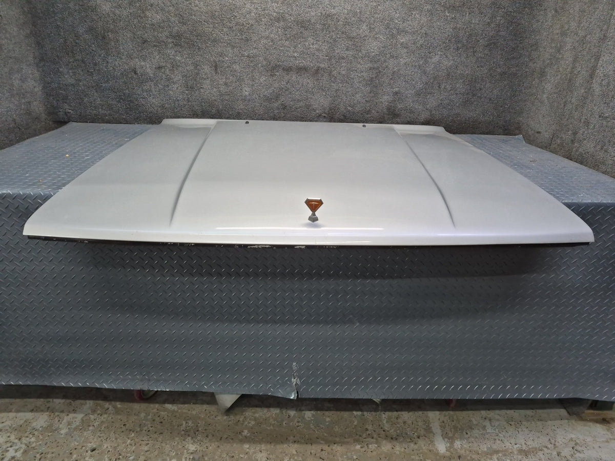 1986 Toyota Cressida MX73 Sedan Front Hood Bonnet Shell Panel Silver OEM