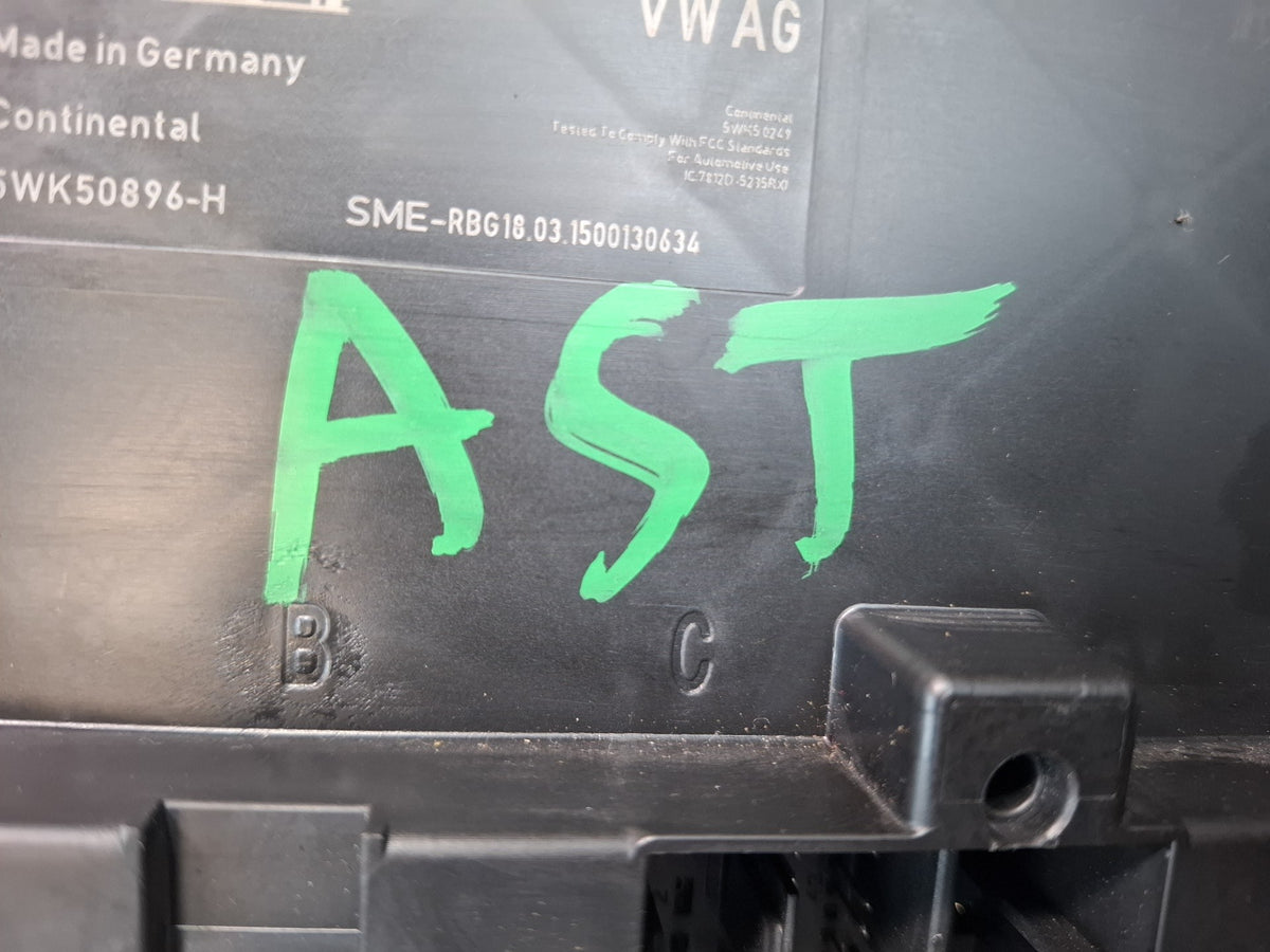15-18 Audi S3 8VS BCM Body Control Module Unit 5Q0937085AC OEM