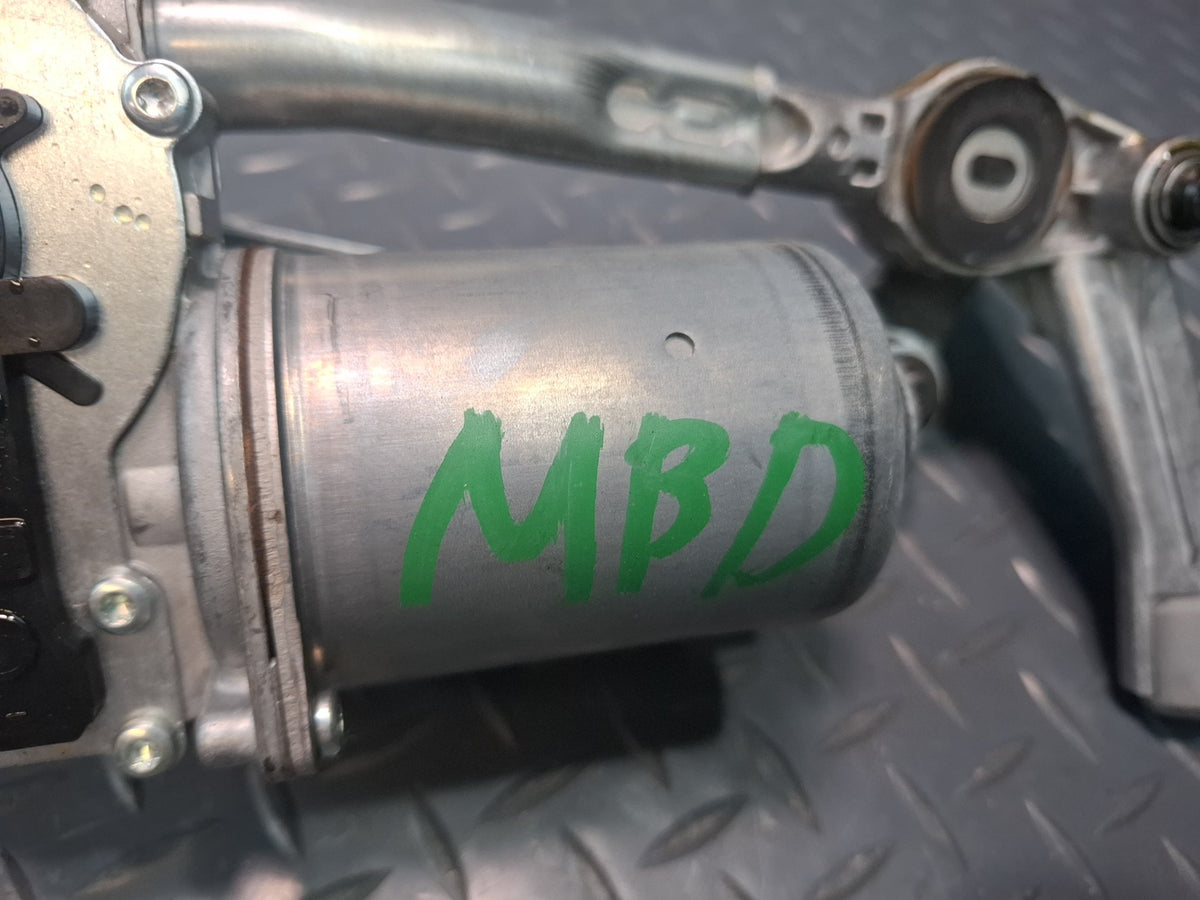 2008-2011 BMW E90 M3 Windshield Wiper Transmission Linkage w Motor