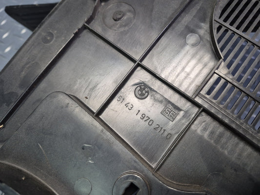 1994-1997 BMW E31 840Ci Front Left & Right Kick Trim Cover Panel Set of 2