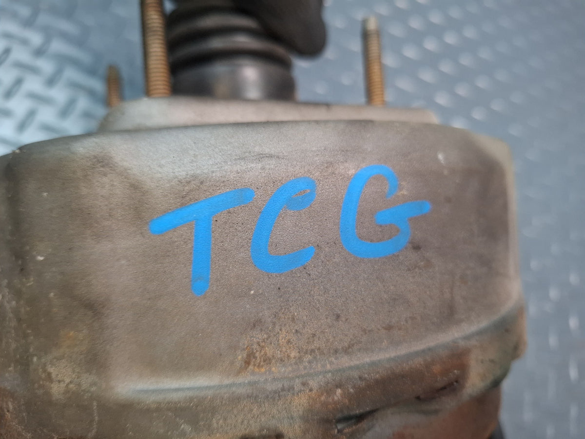 85-88 Toyota Cressida MX73 Brake Master Cylinder Booster Fluid Reservoir OEM
