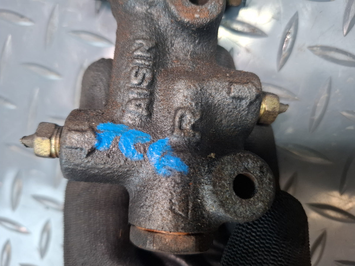 85-88 Toyota Cressida MX73 Sedan Brake Proportioning Valve OEM