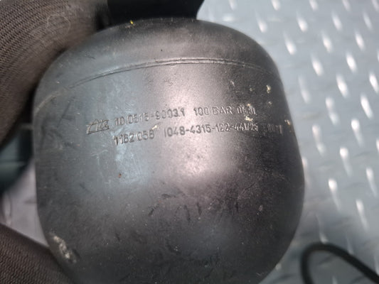 1994-1997 BMW E31 840Ci Brake Pressure Vacuum Accumulator 1162056
