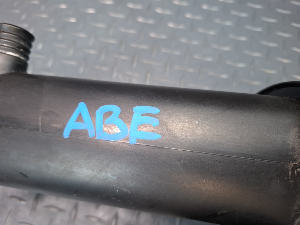 1994-1997 BMW E31 840Ci Engine Coolant Expansion Reservoir Tank