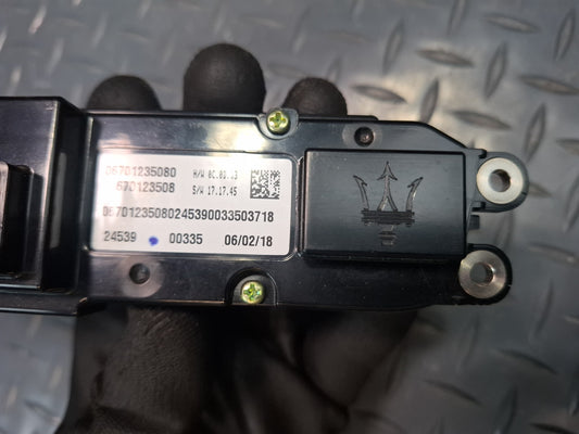 2017-2020 Maserati Levante M161 Dash Hvac A/C Heater Climate Control Switch