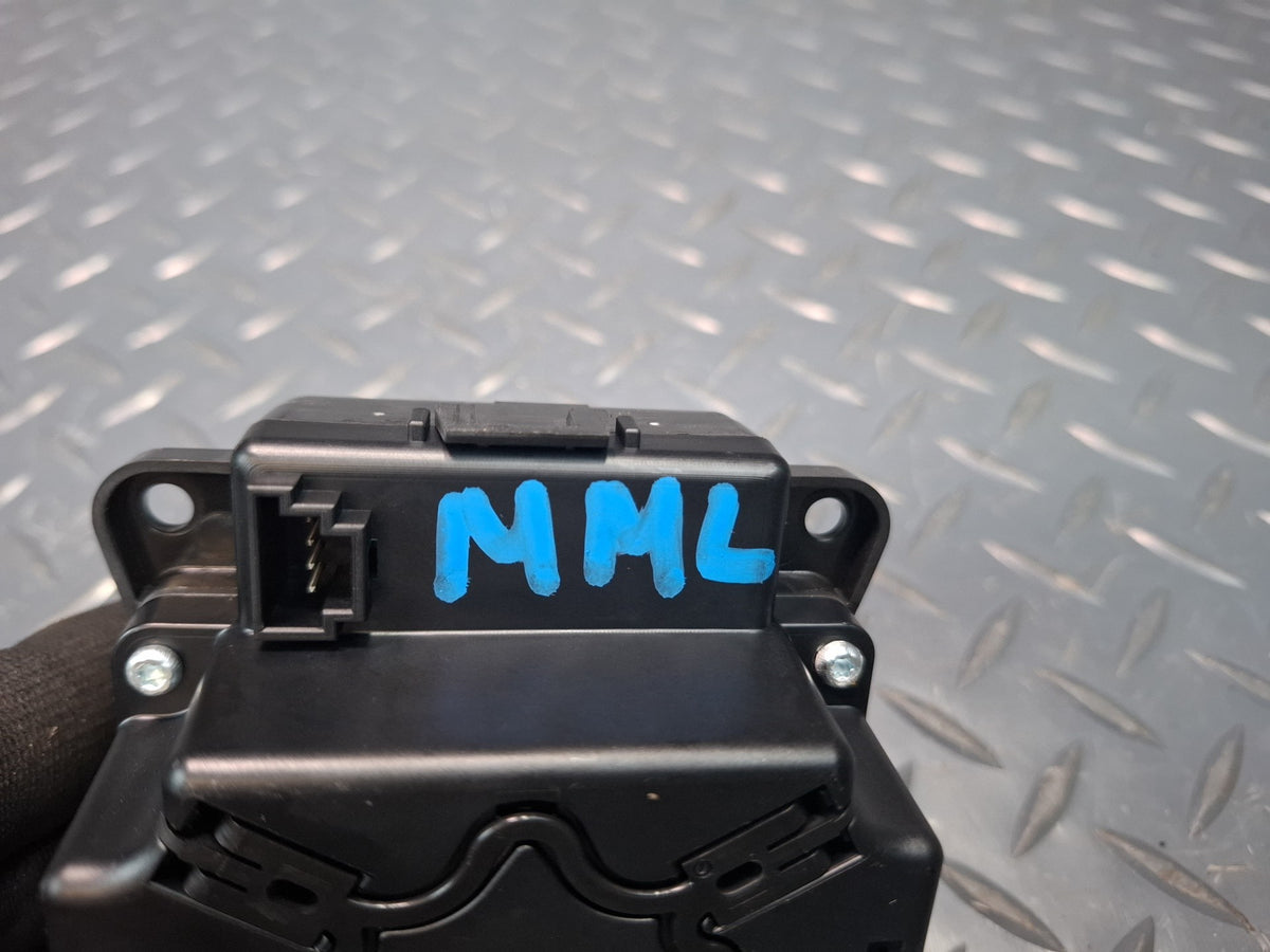 12-15 Mercedes W166 Ml-class Console Media Radio Control Switch 1669003701 OEM