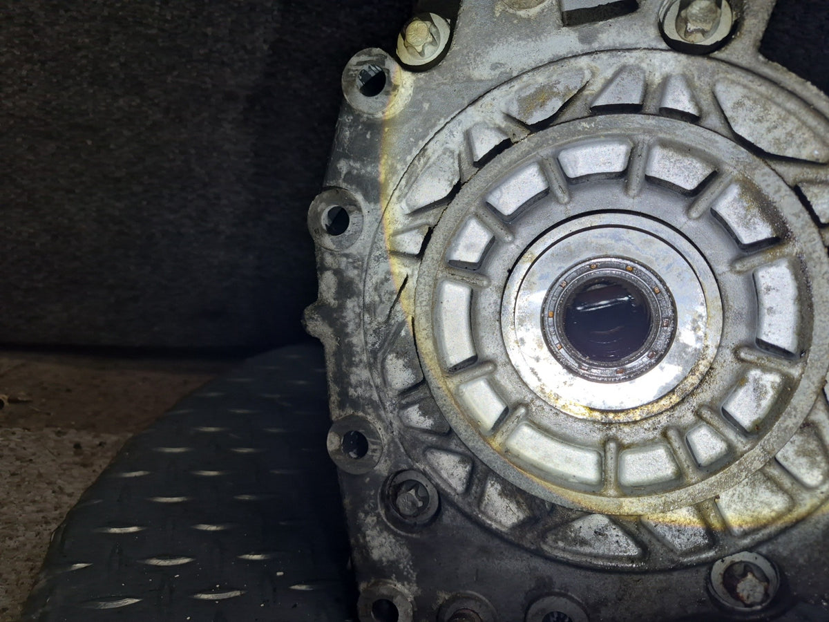 2011-2016 Porsche Panamera 4 970 3.6L Front Differential Axle Carrier 3.90 Ratio