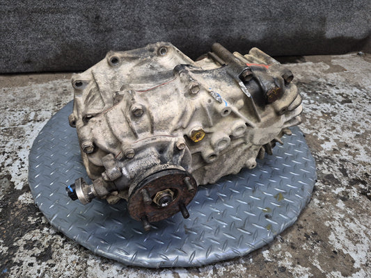 94-95 Toyota Hiace KZH106W 1KZ-TE 4WD A/T A340F Transfer Case Assembly OEM
