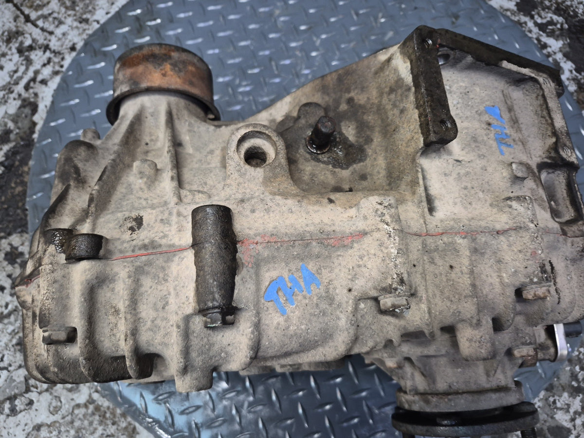 94-95 Toyota Hiace KZH106W 1KZ-TE 4WD A/T A340F Transfer Case Assembly OEM