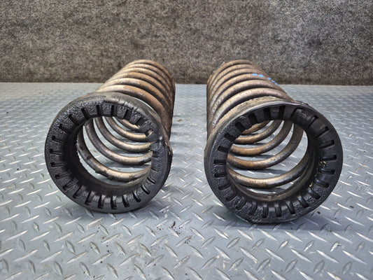 84-86 Toyota Cressida MX73 Sedan Set of 2 Rear Left & Right Coil Spring OEM