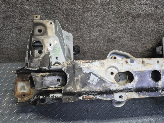 93-96 Toyota Hiace KZH106W 4WD Front Suspension Subframe Crossmember Cradle OEM