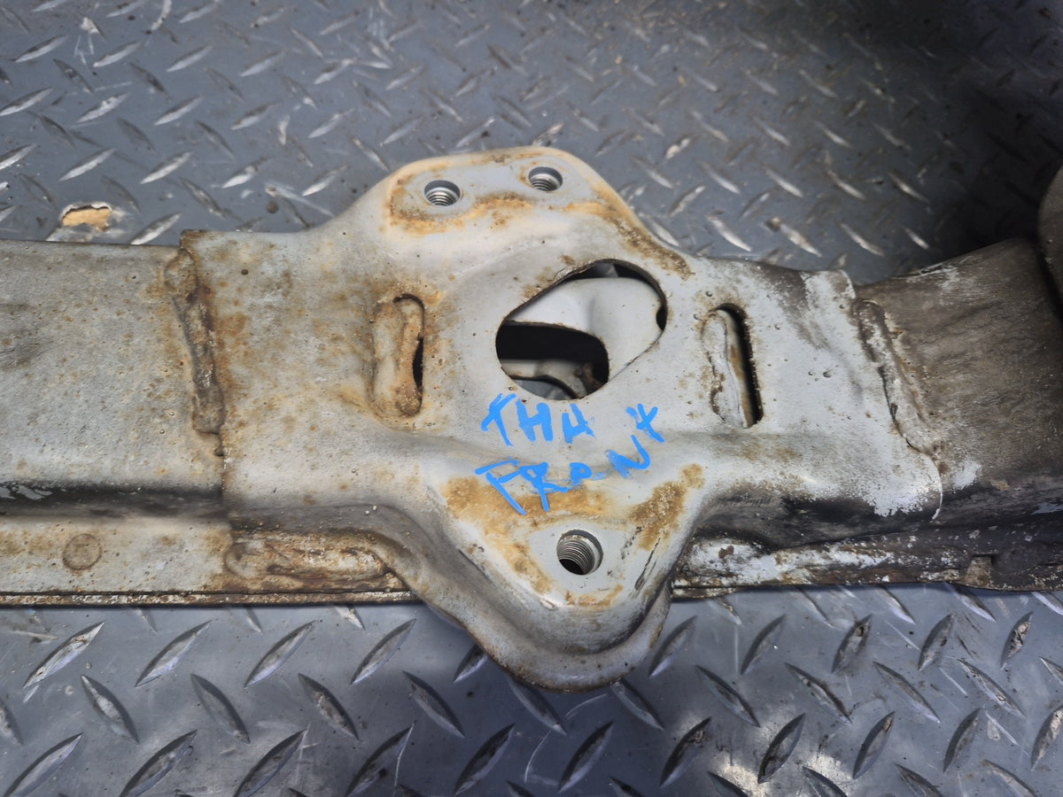 93-96 Toyota Hiace KZH106W 4WD Front Suspension Subframe Crossmember Cradle OEM