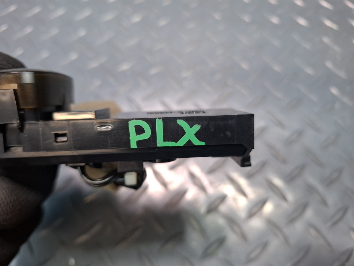 2003-2007 Lexus UZJ100L LX470 Right Passenger Seat Belt Warning Light Lamp