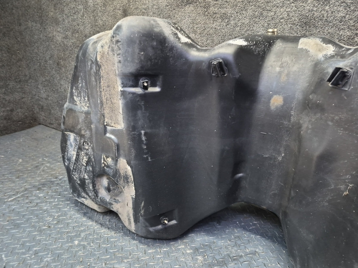 1994-1997 BMW E31 840Ci Fuel Tank Unit 1182313