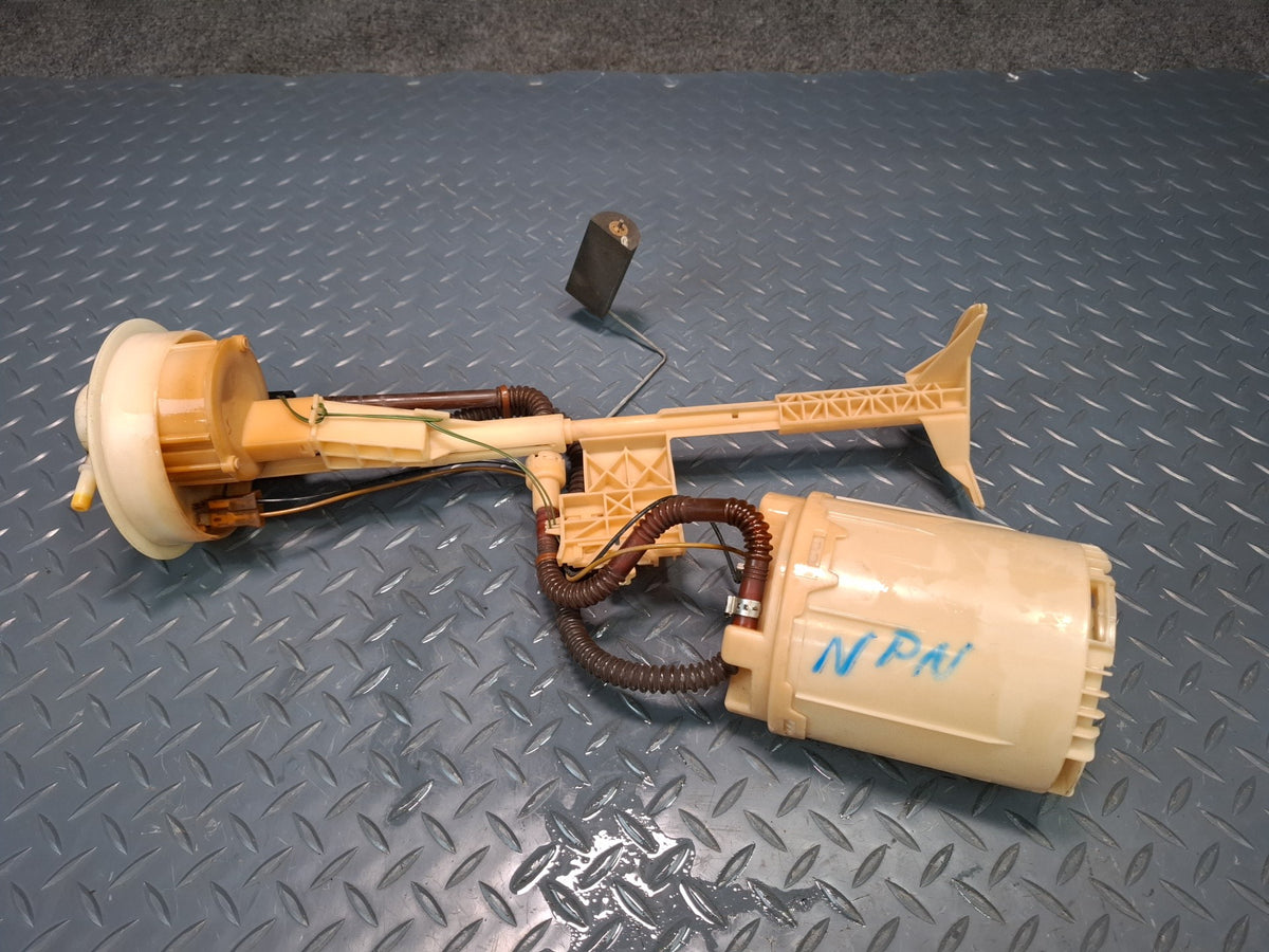 99-01 Porsche 911 996 3.4L M96.01 RWD Fuel Pump Level Sensor Sending Unit Set
