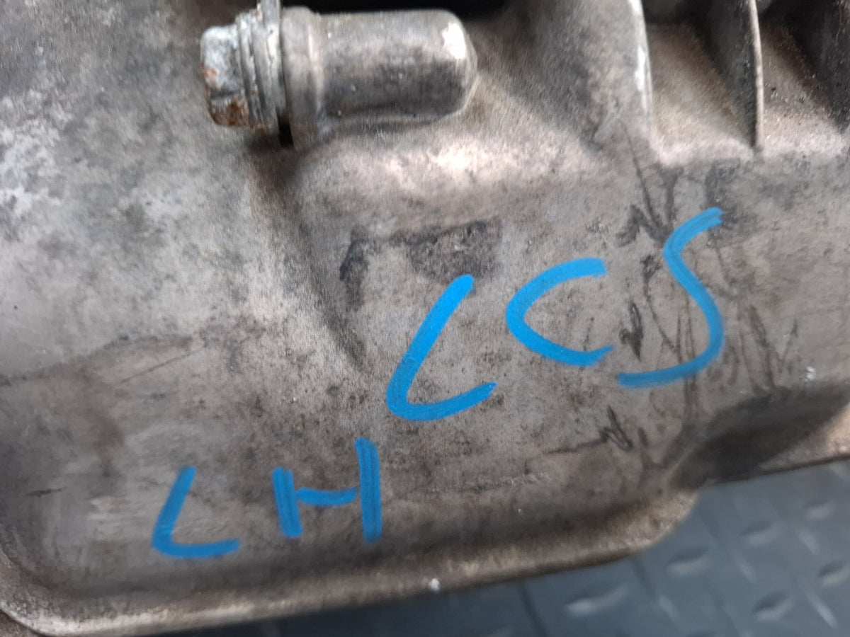 08-16 Lexus LS600HL UVF46 2URFSE Left Engine Cylinder Head Valve Cover OEM
