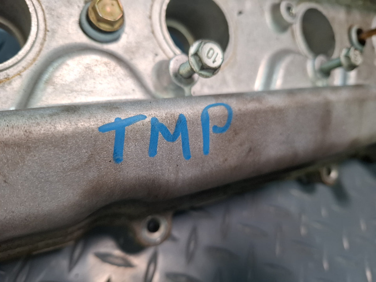 03-05 Toyota ZZW30L MR2 Spyder 1.8L 1ZZFE Engine Cylinder Head Cover w Cap OEM