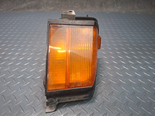82-83 Toyota Celica RA65 Set of 2 Front Turn Signal Corner Light Lamp Damaged