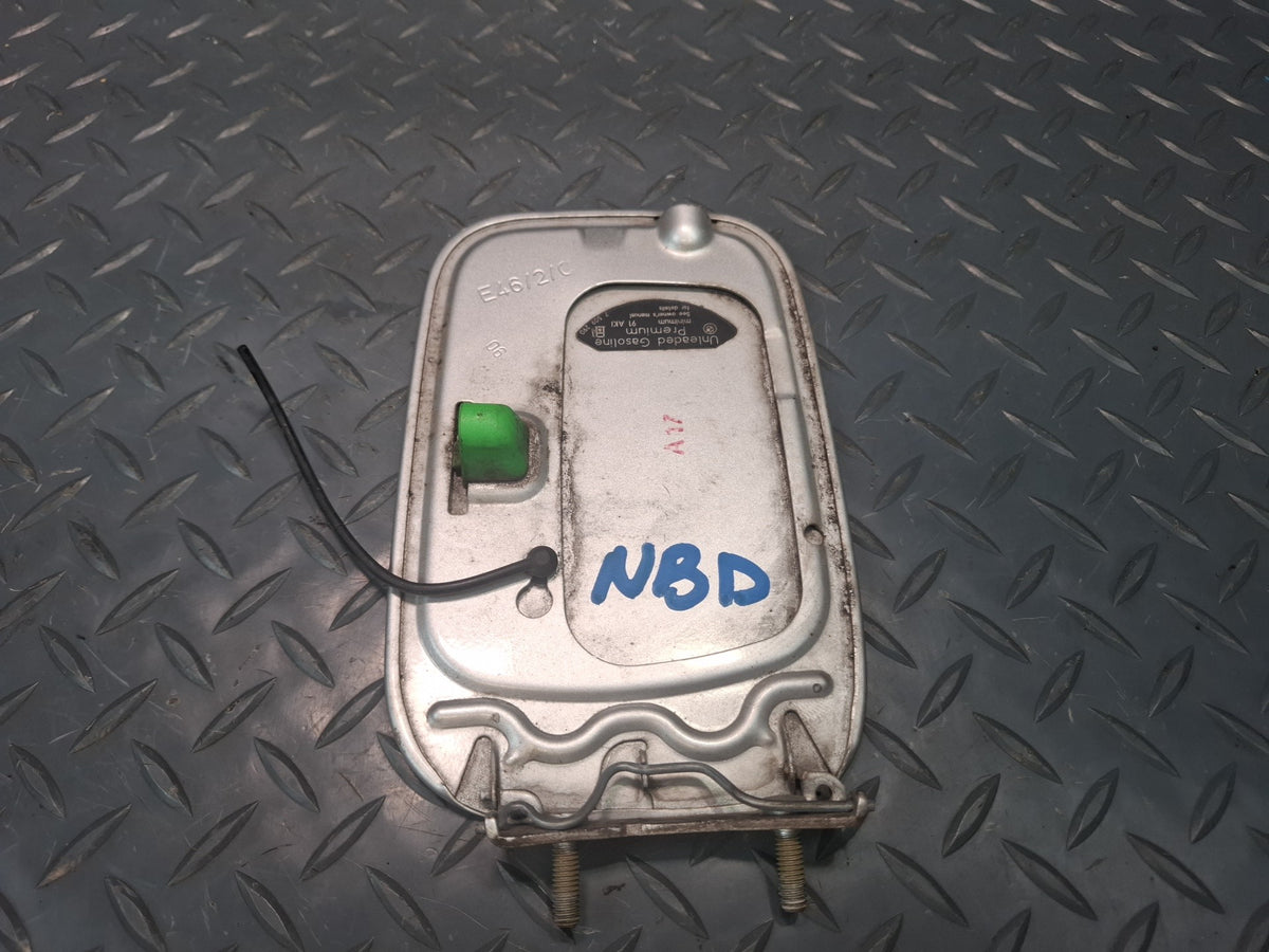 01-06 BMW E46 330ci Convertible Fuel Tank Filler Door Lid Cover Titan Silver OEM