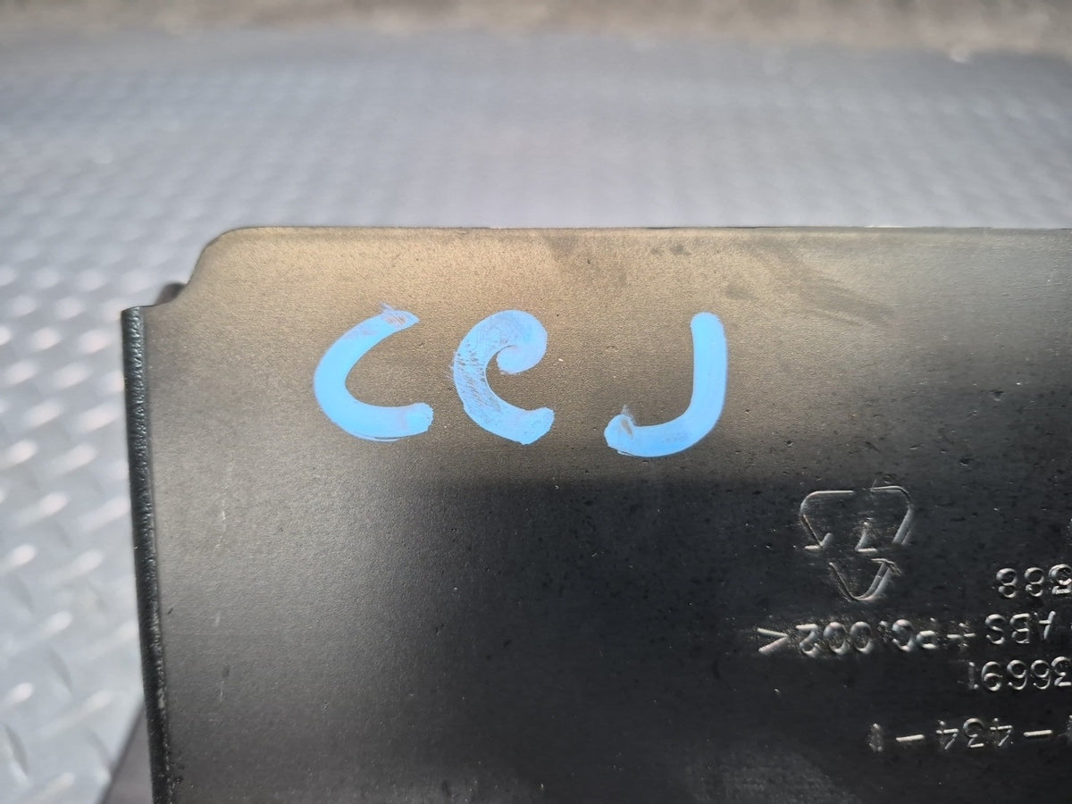 05-08 Chevrolet Corvette C6 Dash Glove Box Compartment Storage Damaged