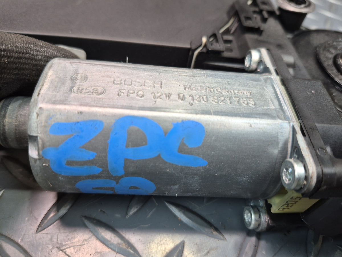 2003-2010 Porsche Cayenne 957 Front Right Door Window Motor 3D1959792E